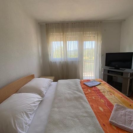 Apartman “Iva” Apartment Drvar Ngoại thất bức ảnh