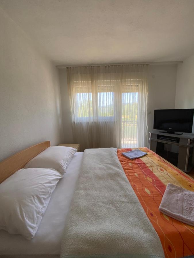 Apartman “Iva” Apartment Drvar Ngoại thất bức ảnh