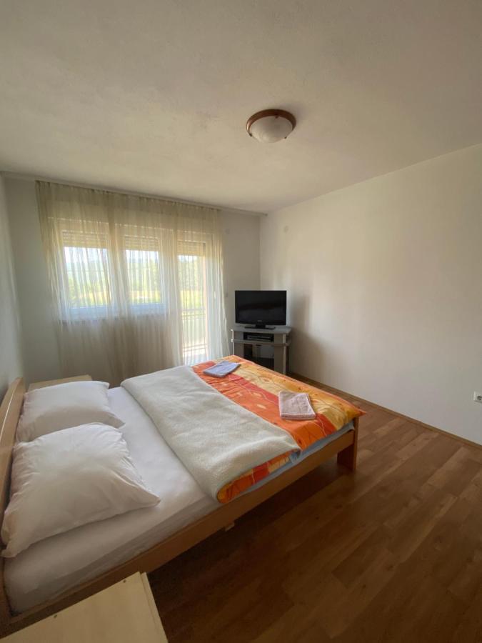 Apartman “Iva” Apartment Drvar Ngoại thất bức ảnh